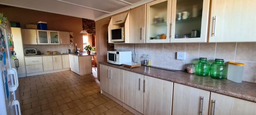 4 Bedroom Property for Sale in C Place Eastern Cape